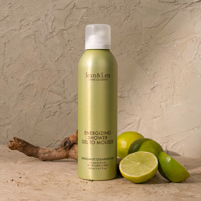 duschschaum_bergamot-cedarwood-01-72dpi