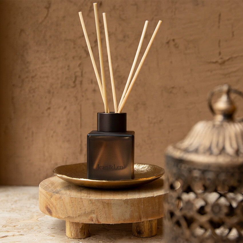 room-scent-cato-stein-oriental