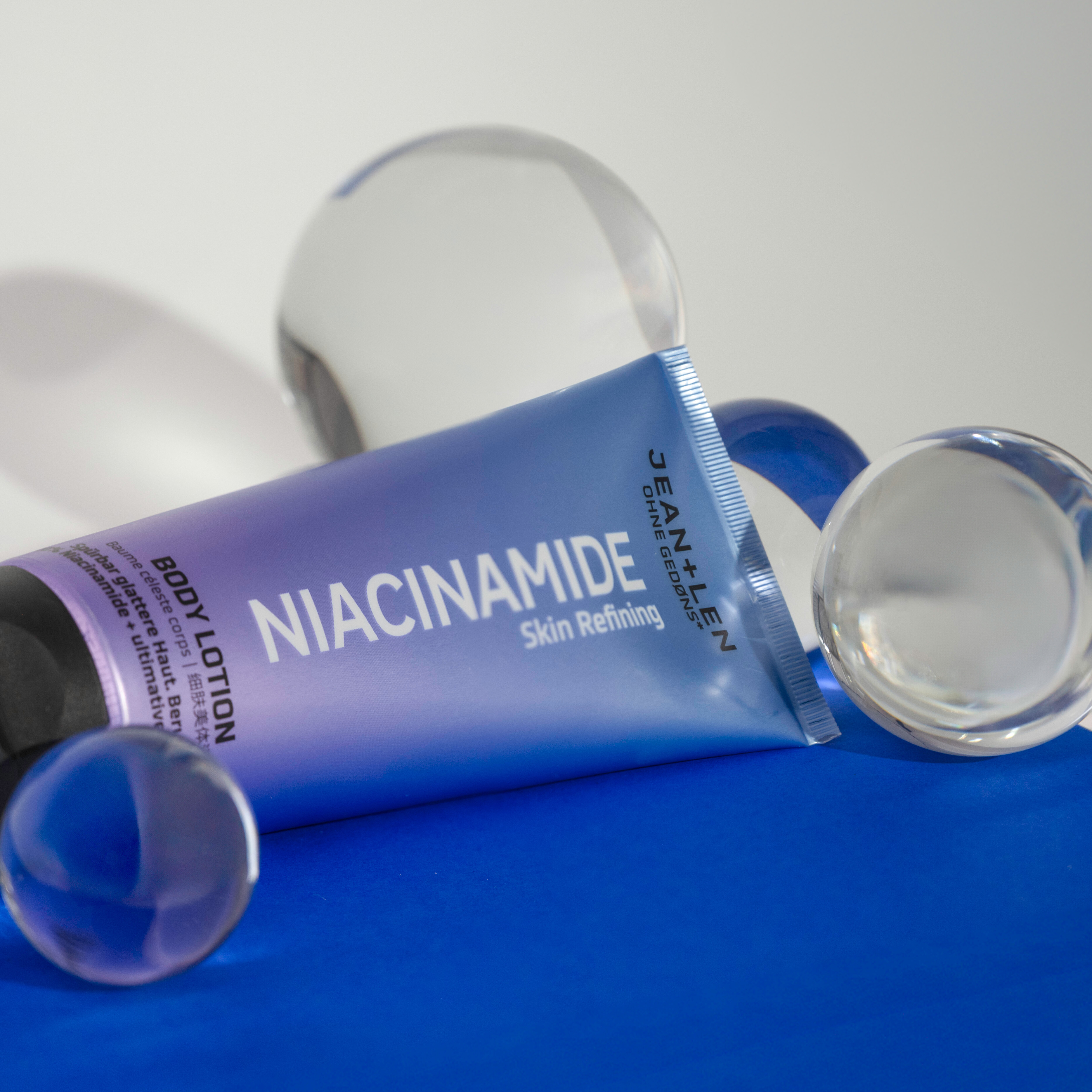 niacinamide-active-ingredients-bodylotion-02 niacinamide-active-ingredients-bodylotion-02