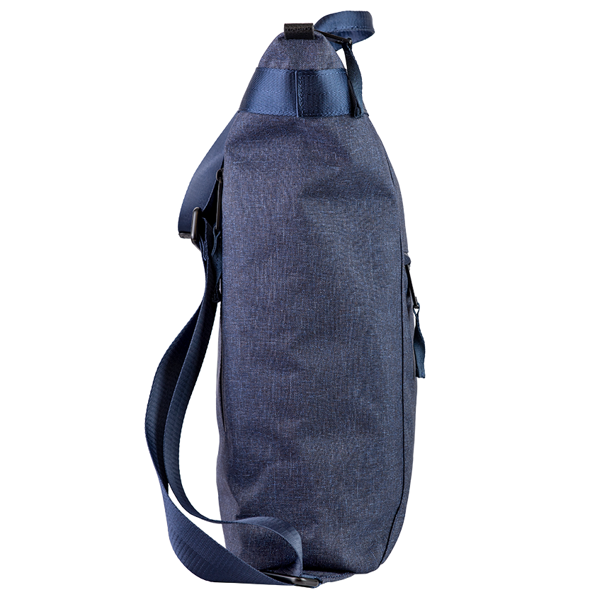 rucksack-hamburg-blue-right