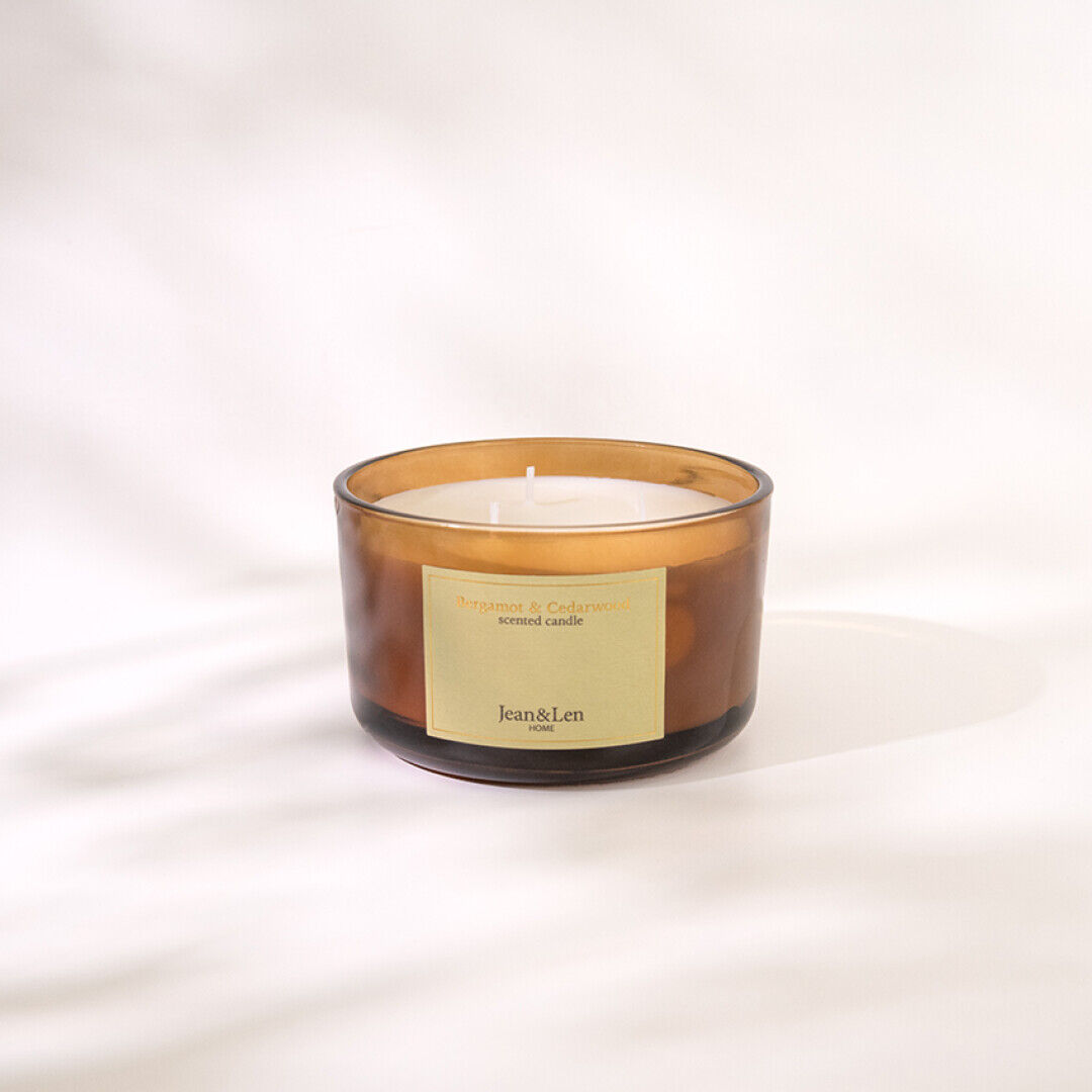 Jean&Len Scented Candle, 3 Wick, Bergamot/Cedarwoood, 460 g Moodshot 1