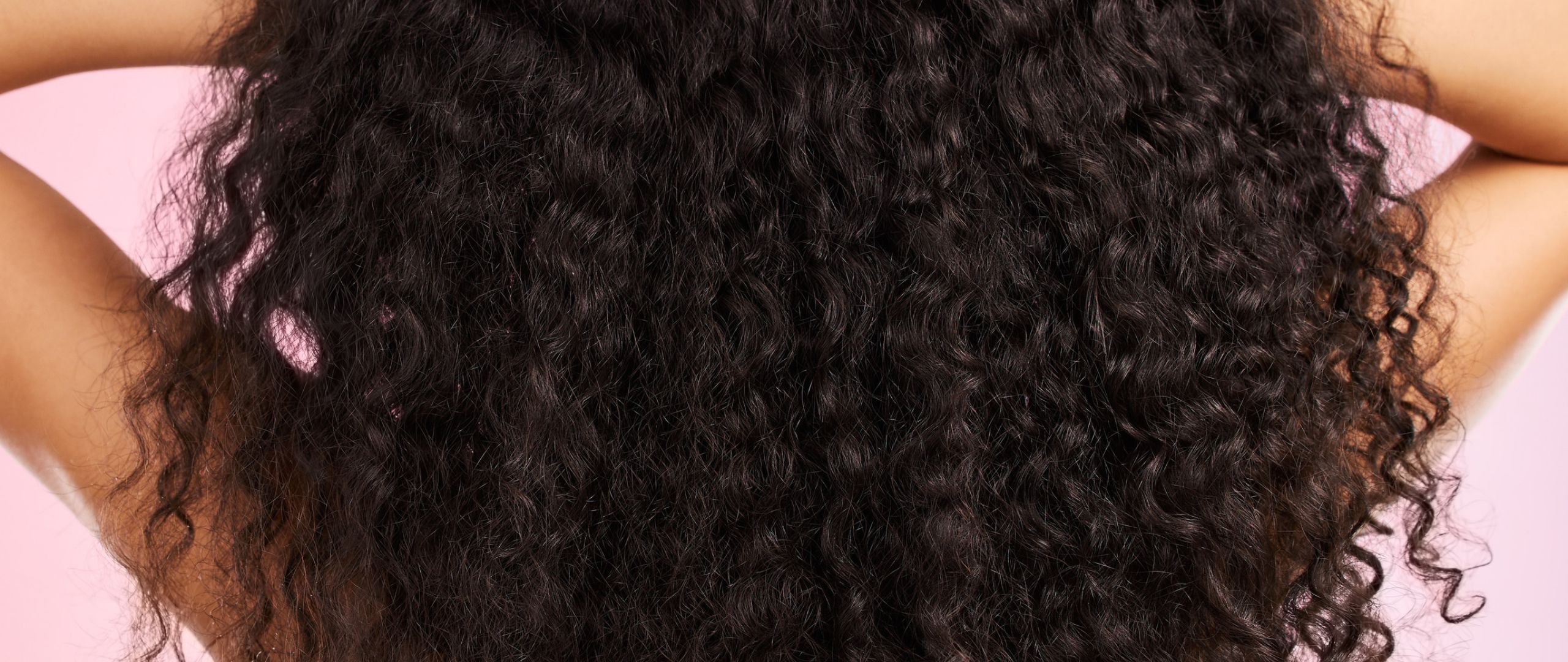 Lockige Haare