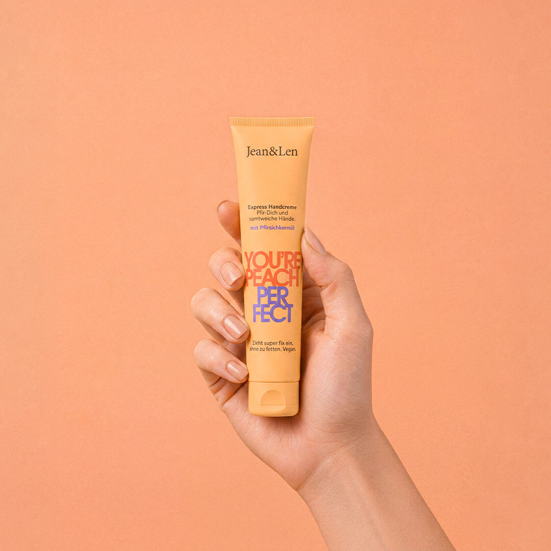 love-peach-perfect-hand