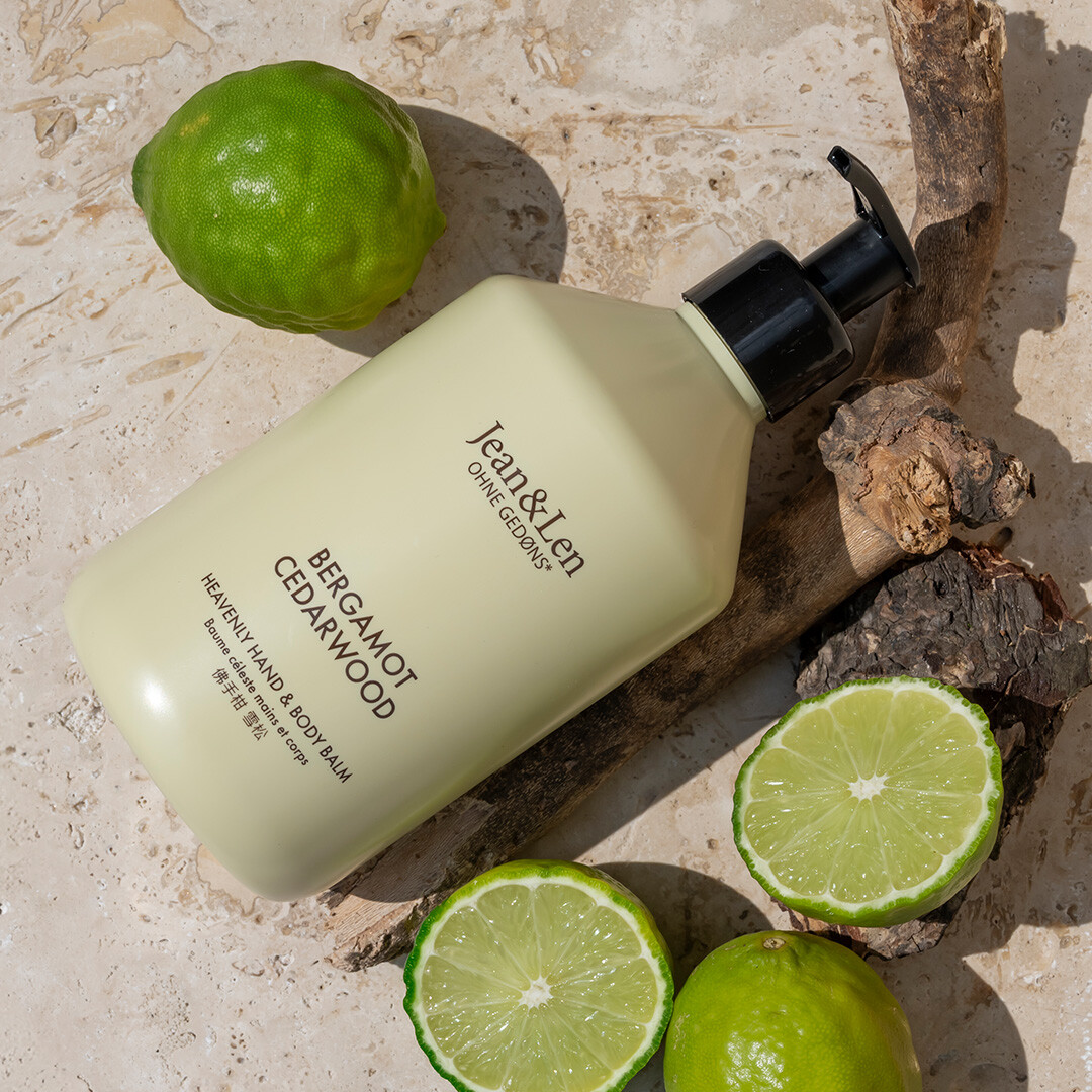 hand-body-lotion-bergamot-cedarwood-mood1