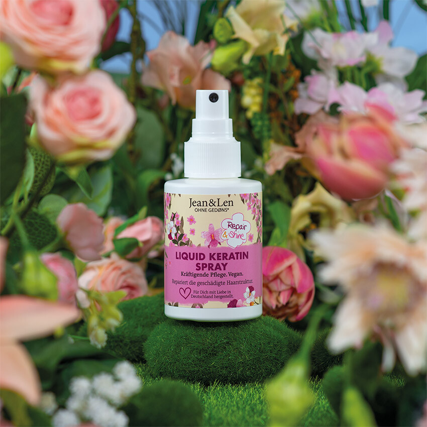 liquid-keratin-spray-im-blumengarten