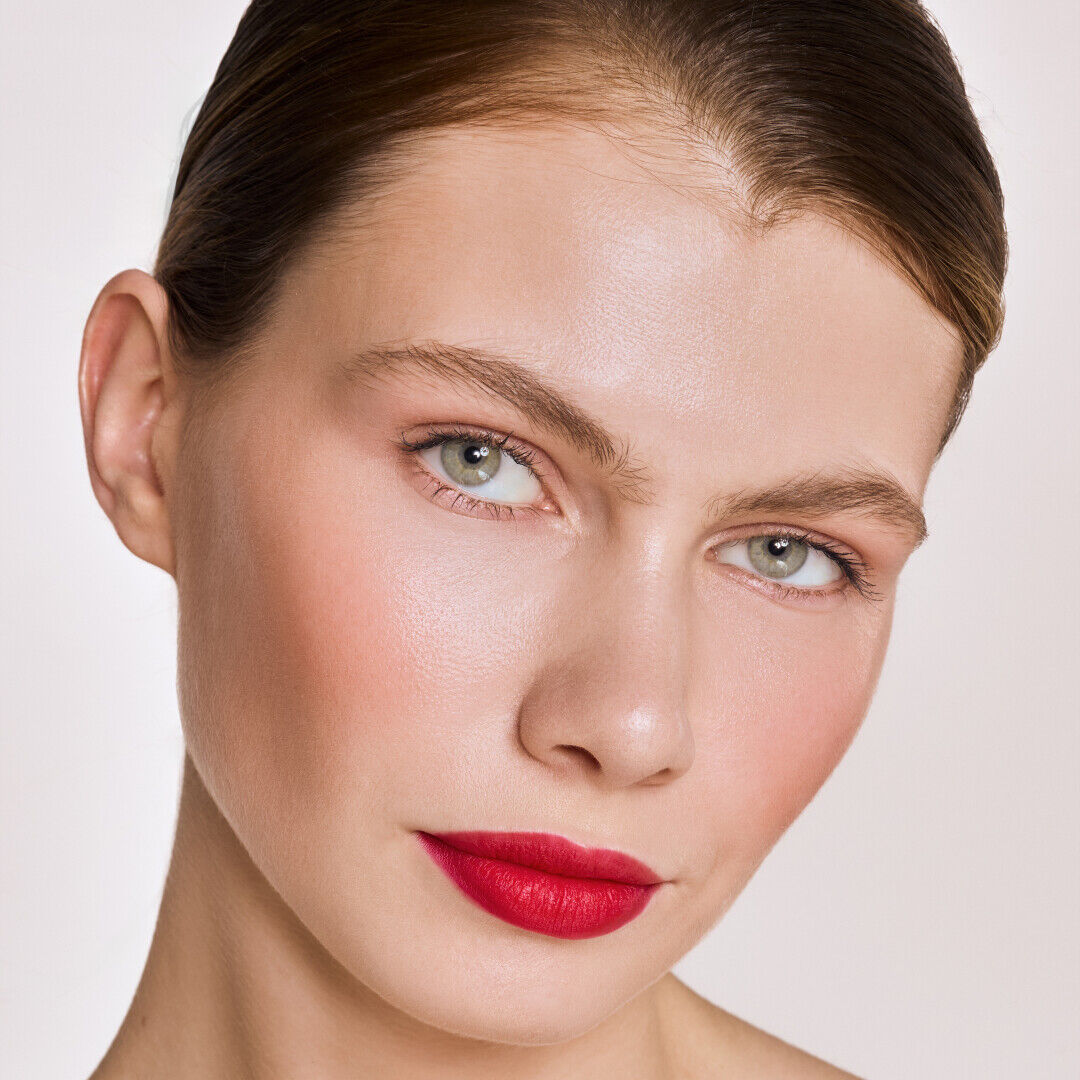 Jean&Len The Matte Affair Liquid Lip Ink 030 Hollywood Red, 4 ml Moodshot 3