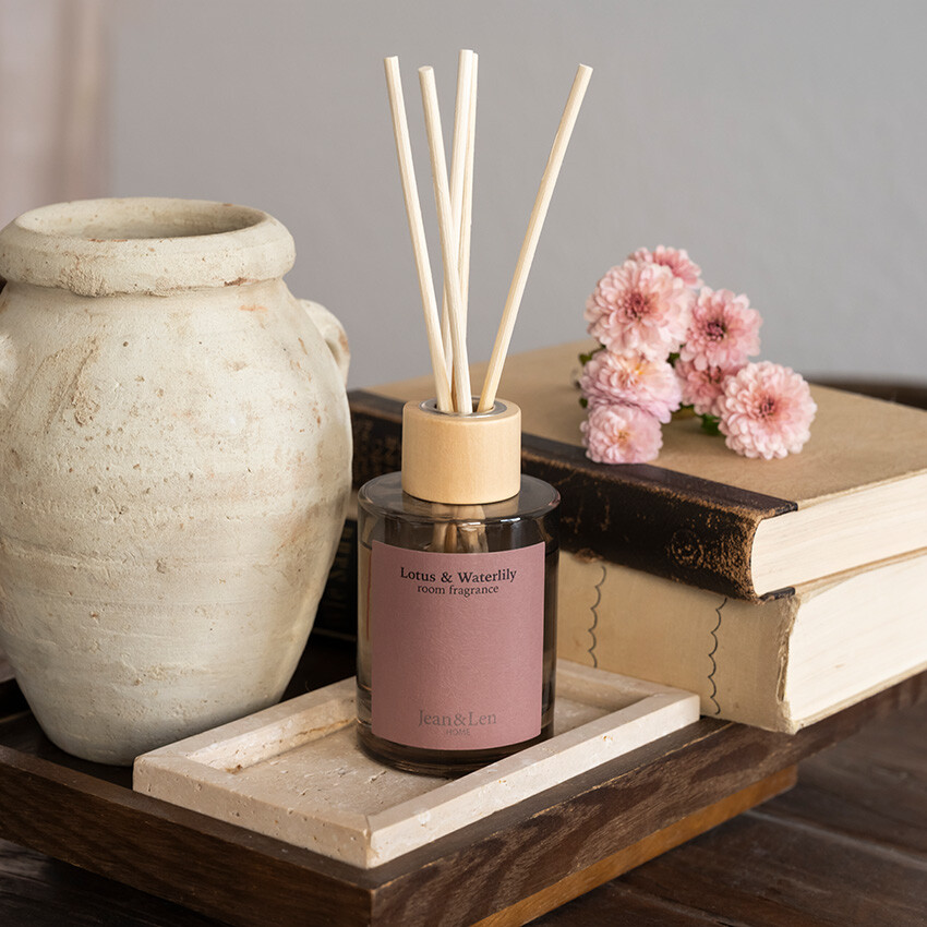 Jean&Len Scented Room Diffusor Lotus & Waterlily, 100 ml Moodshot 1 2