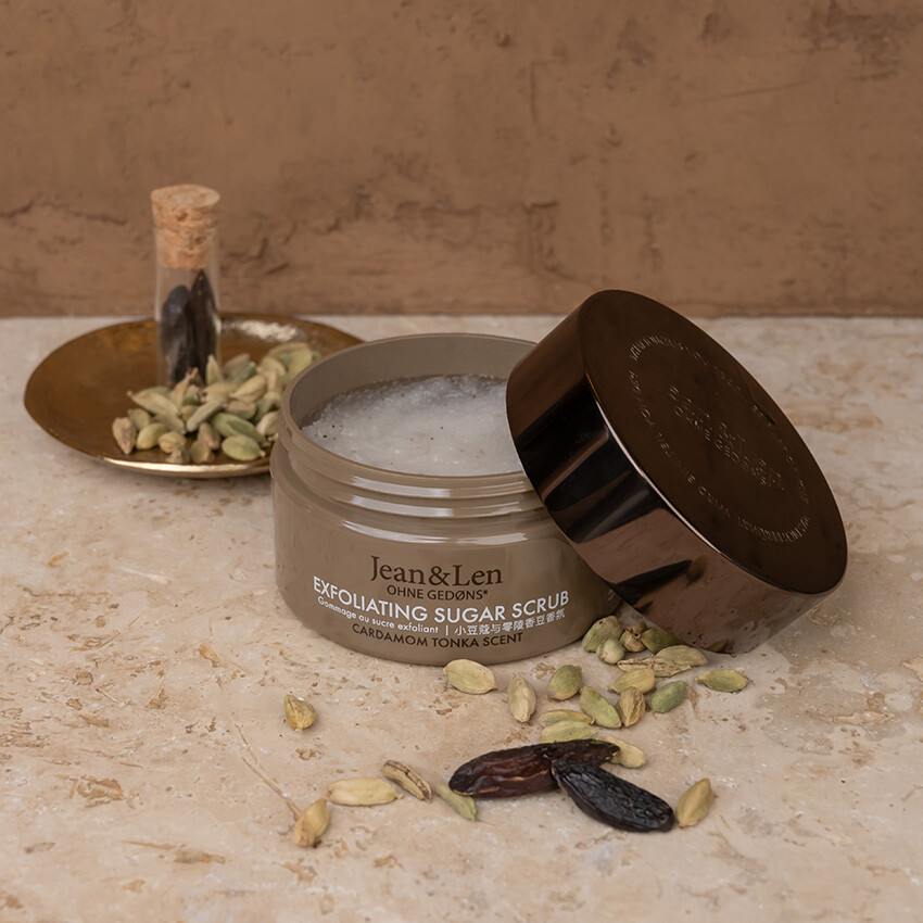 exfoliating-sugar-scrub-cato-geoeffnet