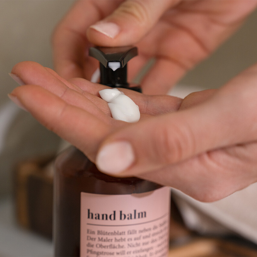handbalm-pfingstrose-litschi-anwendung handbalm-pfingstrose-litschi-anwendung