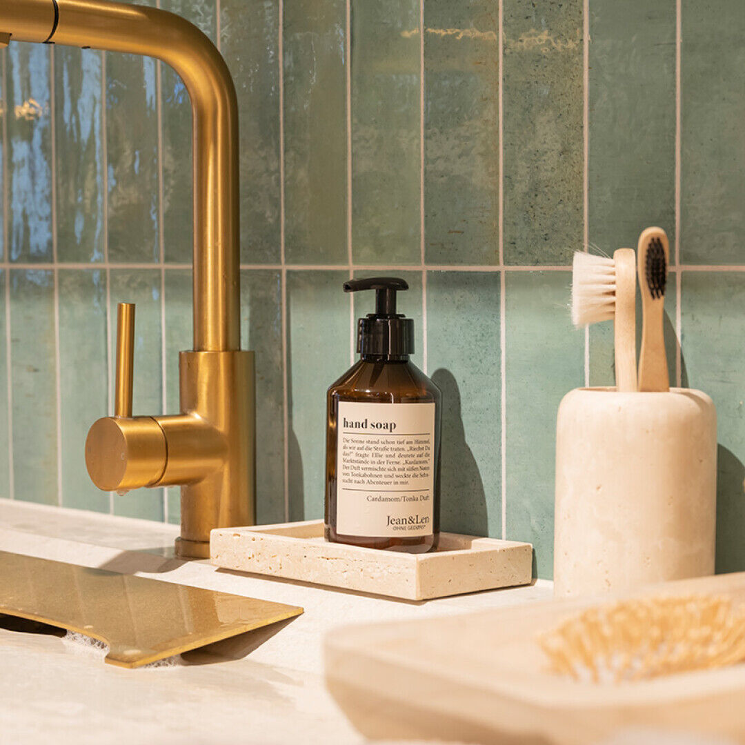 Jean&Len Hand Soap Cardamom/Tonka, 250 ml Moodshot 1 2