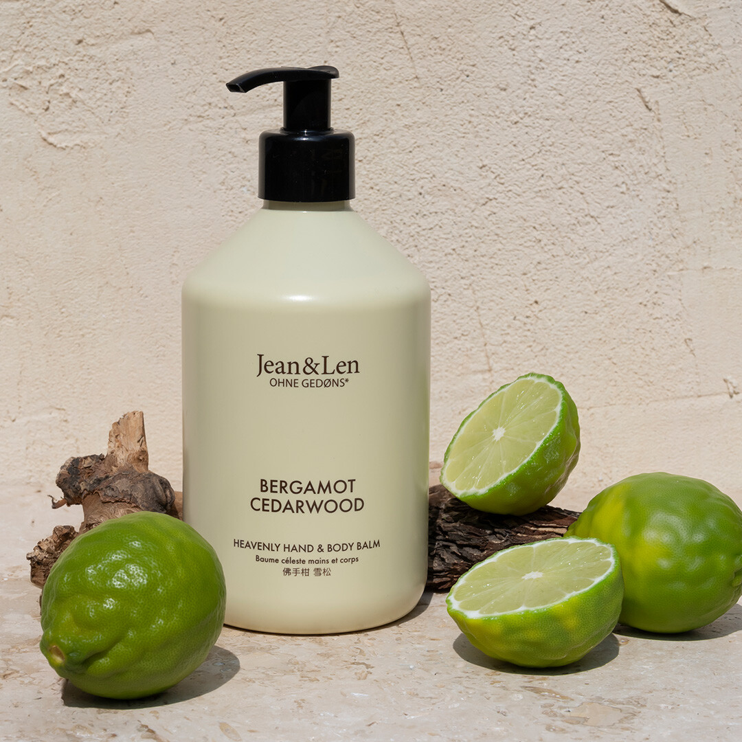 hand-body-lotion-bergamot-cedarwood-mood2