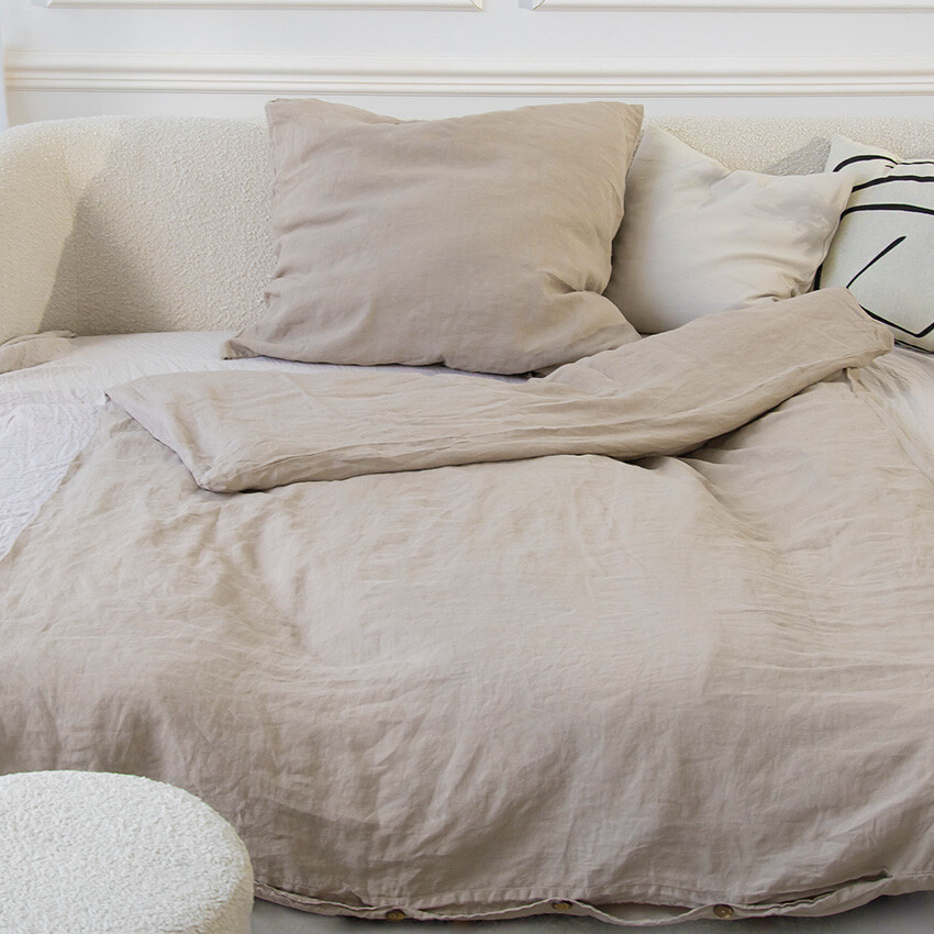 bettwaesche-taupe-bett-2