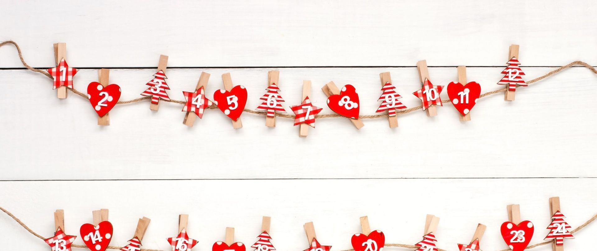 Adventskalender an einer Wäscheleine